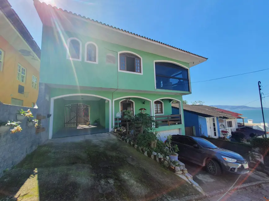 Foto 2 de Casa com 4 quartos à venda, 230m2 em Centro, Sao Jose - SC