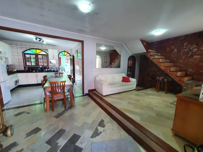 Foto 5 de Casa com 4 quartos à venda, 230m2 em Centro, Sao Jose - SC