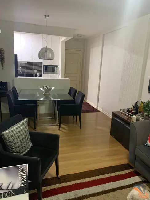 Apartamento com 3 quartos à venda, 79m2 em Centro, Florianopolis - SC - imagem 8 Foto 8 de Apartamento com 3 quartos à venda, 79m2 em Centro, Florianopolis - SC