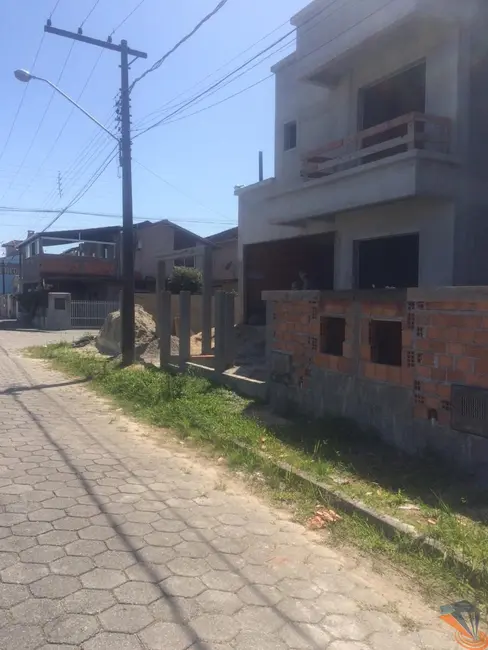 Casa com 3 quartos à venda, 130m2 em Rio Caveiras, Biguacu - SC - imagem 4 Foto 4 de Casa com 3 quartos à venda, 130m2 em Rio Caveiras, Biguacu - SC
