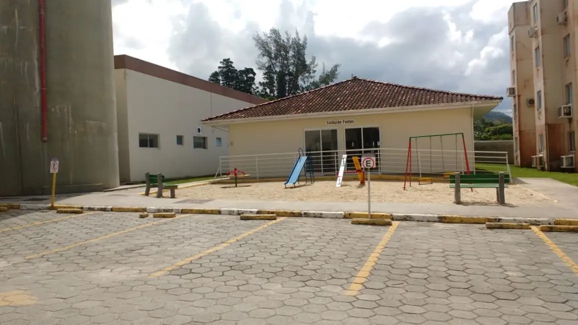Apartamento com 2 quartos à venda, 52m2 em Fundos, Biguacu - SC - imagem 3 Foto 3 de Apartamento com 2 quartos à venda, 52m2 em Fundos, Biguacu - SC