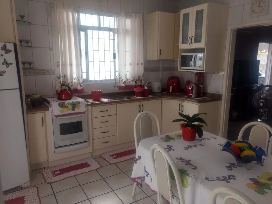 Foto 1 de Casa com 6 quartos à venda, 350m2 em Fazenda Santo Antônio, Sao Jose - SC
