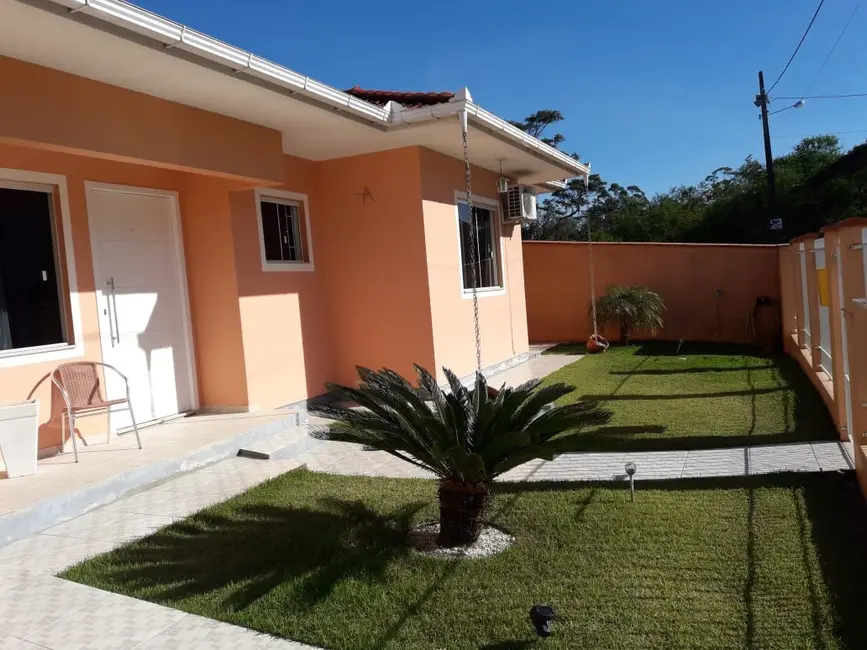 Casa com 3 quartos à venda, 180m2 em Vendaval, Biguacu - SC - imagem 3 Foto 3 de Casa com 3 quartos à venda, 180m2 em Vendaval, Biguacu - SC