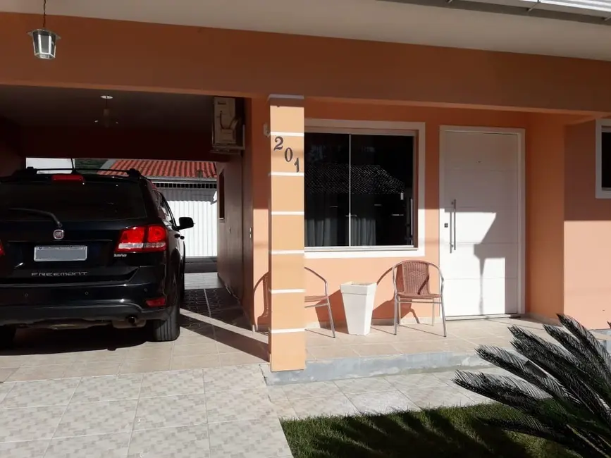 Casa com 3 quartos à venda, 180m2 em Vendaval, Biguacu - SC - imagem 4 Foto 4 de Casa com 3 quartos à venda, 180m2 em Vendaval, Biguacu - SC