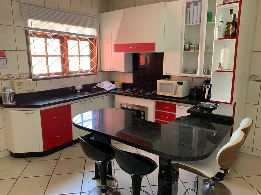 Foto 5 de Casa com 3 quartos à venda, 200m2 em Serraria, Sao Jose - SC