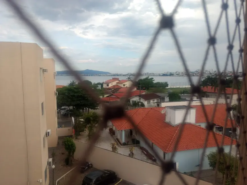 Foto 6 de Apartamento com 2 quartos à venda, 47m2 em Jardim Santiago, Sao Jose - SC