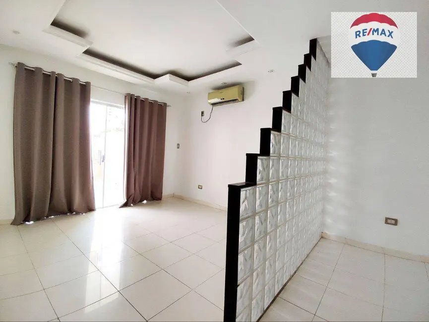 Casa de Condomínio com 3 quartos à venda, 212m2 em Ponta Negra, Manaus - AM - imagem 5 Foto 5 de Casa de Condomínio com 3 quartos à venda, 212m2 em Ponta Negra, Manaus - AM