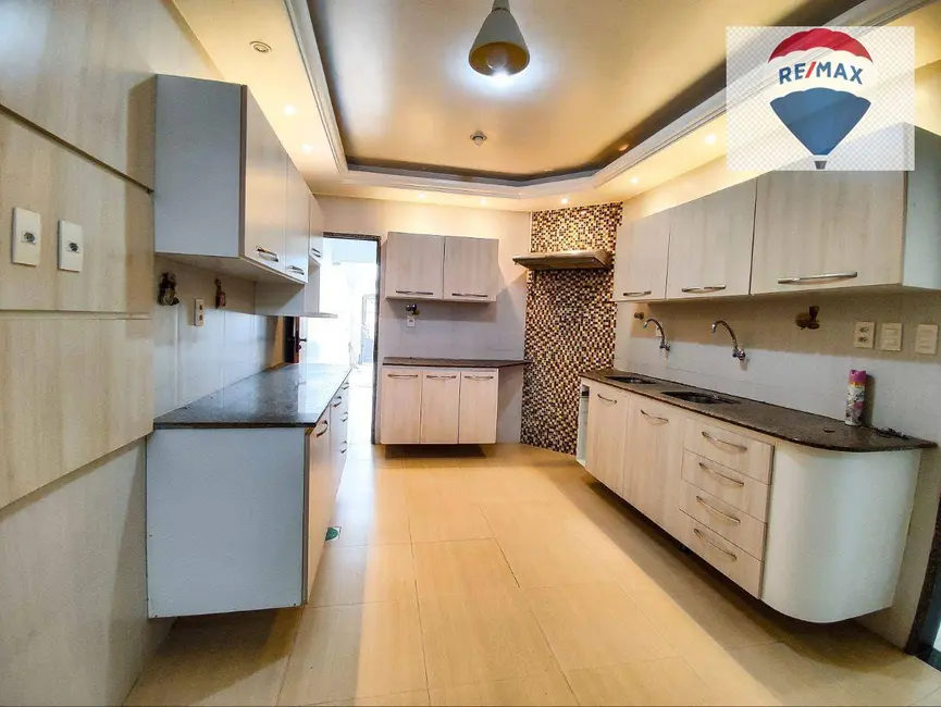 Casa de Condomínio com 3 quartos à venda, 212m2 em Ponta Negra, Manaus - AM - imagem 7 Foto 7 de Casa de Condomínio com 3 quartos à venda, 212m2 em Ponta Negra, Manaus - AM