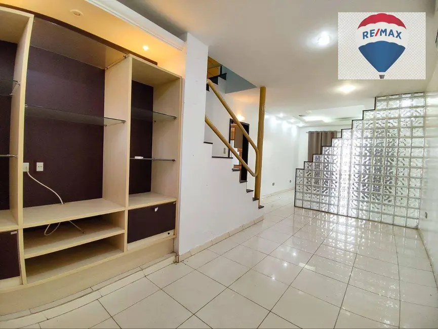 Casa de Condomínio com 3 quartos à venda, 212m2 em Ponta Negra, Manaus - AM - imagem 6 Foto 6 de Casa de Condomínio com 3 quartos à venda, 212m2 em Ponta Negra, Manaus - AM