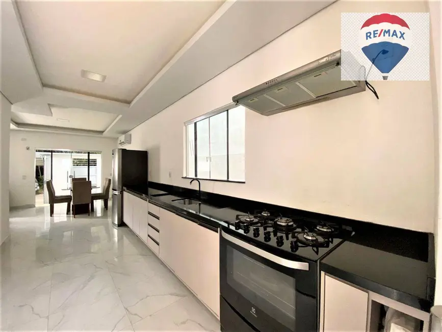 Casa de Condomínio com 1 quarto à venda, 200m2 em Tarumã, Manaus - AM - imagem 7 Foto 7 de Casa de Condomínio com 1 quarto à venda, 200m2 em Tarumã, Manaus - AM