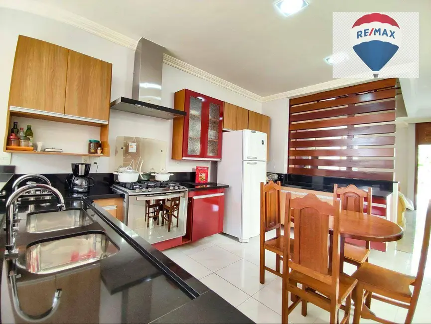 Casa de Condomínio com 3 quartos à venda, 262m2 em Flores, Manaus - AM - imagem 4 Foto 4 de Casa de Condomínio com 3 quartos à venda, 262m2 em Flores, Manaus - AM