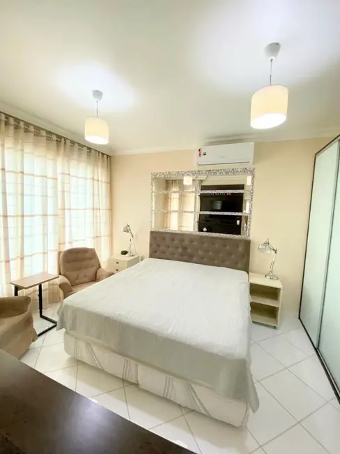 Casa com 5 quartos à venda, 400m2 em Flores, Manaus - AM - imagem 5 Foto 5 de Casa com 5 quartos à venda, 400m2 em Flores, Manaus - AM