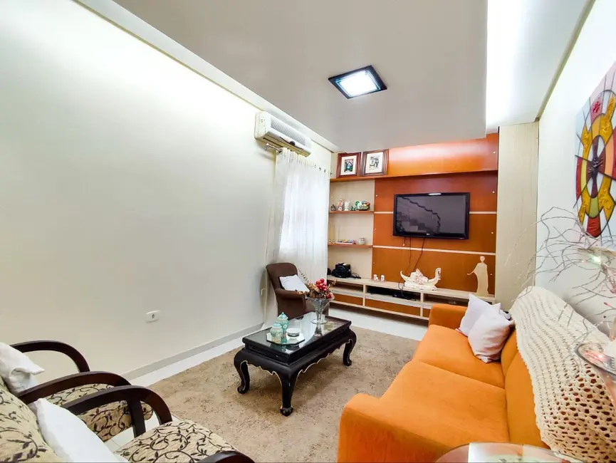 Casa de Condomínio com 3 quartos à venda, 250m2 em Tarumã, Manaus - AM - imagem 7 Foto 7 de Casa de Condomínio com 3 quartos à venda, 250m2 em Tarumã, Manaus - AM