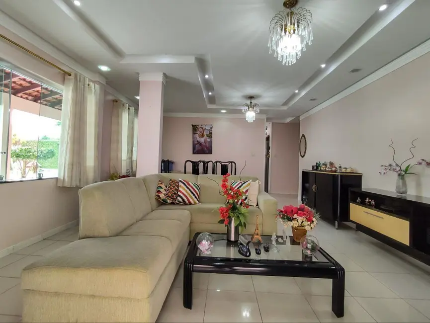 Foto 8 de Casa com 5 quartos à venda, 720m2 em Parque 10 de Novembro, Manaus - AM