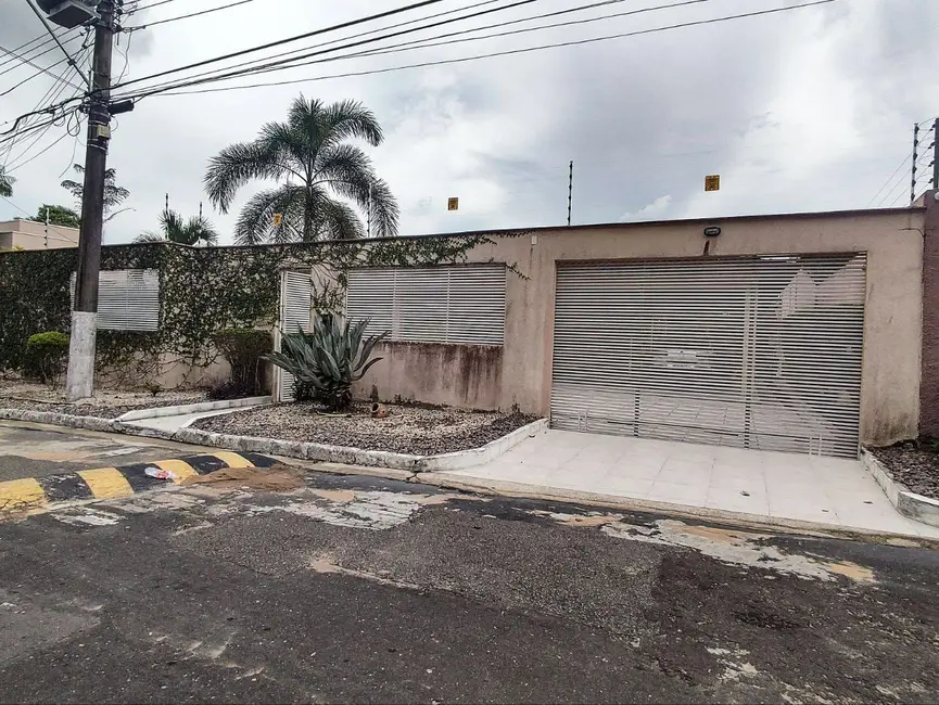 Foto 2 de Casa com 5 quartos à venda, 720m2 em Parque 10 de Novembro, Manaus - AM