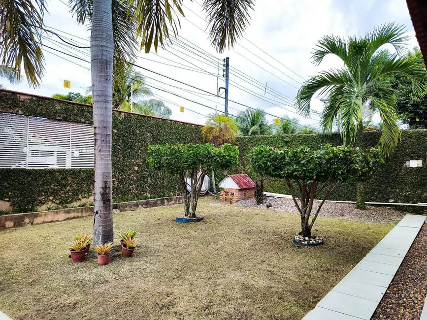 Foto 3 de Casa com 5 quartos à venda, 720m2 em Parque 10 de Novembro, Manaus - AM