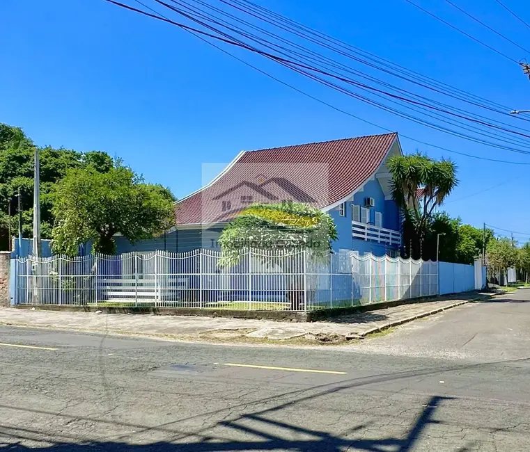 Foto 2 de Sobrado com 4 quartos à venda em Santa Catarina, Sapucaia Do Sul - RS