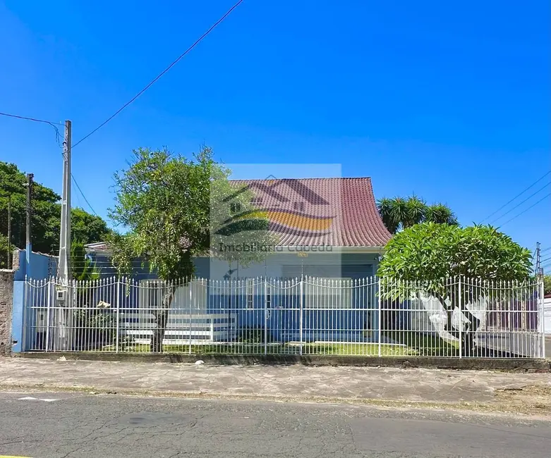 Sobrado com 4 quartos à venda em Santa Catarina, Sapucaia Do Sul - RS - imagem 3 Foto 3 de Sobrado com 4 quartos à venda em Santa Catarina, Sapucaia Do Sul - RS