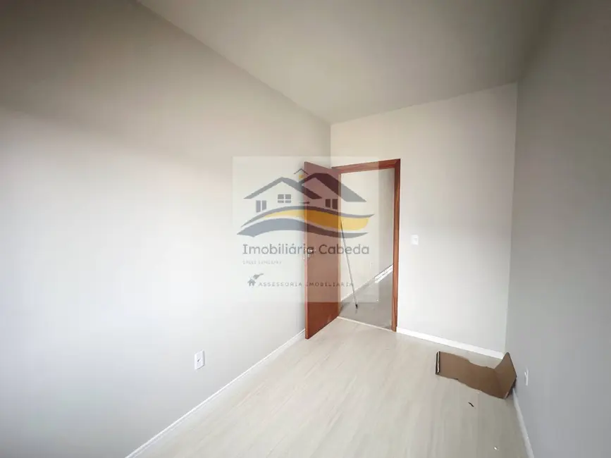 Casa com 2 quartos à venda, 150m2 em Vargas, Sapucaia Do Sul - RS - imagem 9 Foto 9 de Casa com 2 quartos à venda, 150m2 em Vargas, Sapucaia Do Sul - RS