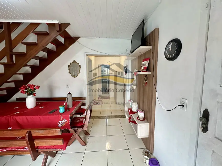 Sobrado com 3 quartos à venda, 128m2 em Colonial, Sapucaia Do Sul - RS - imagem 4 Foto 4 de Sobrado com 3 quartos à venda, 128m2 em Colonial, Sapucaia Do Sul - RS