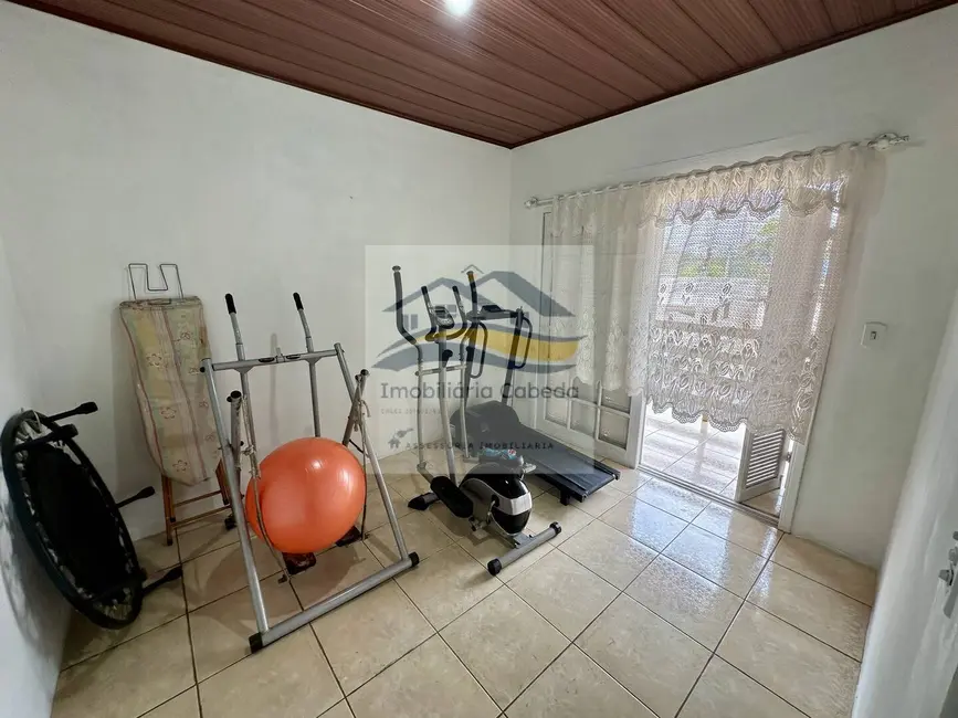 Sobrado com 3 quartos à venda, 128m2 em Colonial, Sapucaia Do Sul - RS - imagem 6 Foto 6 de Sobrado com 3 quartos à venda, 128m2 em Colonial, Sapucaia Do Sul - RS