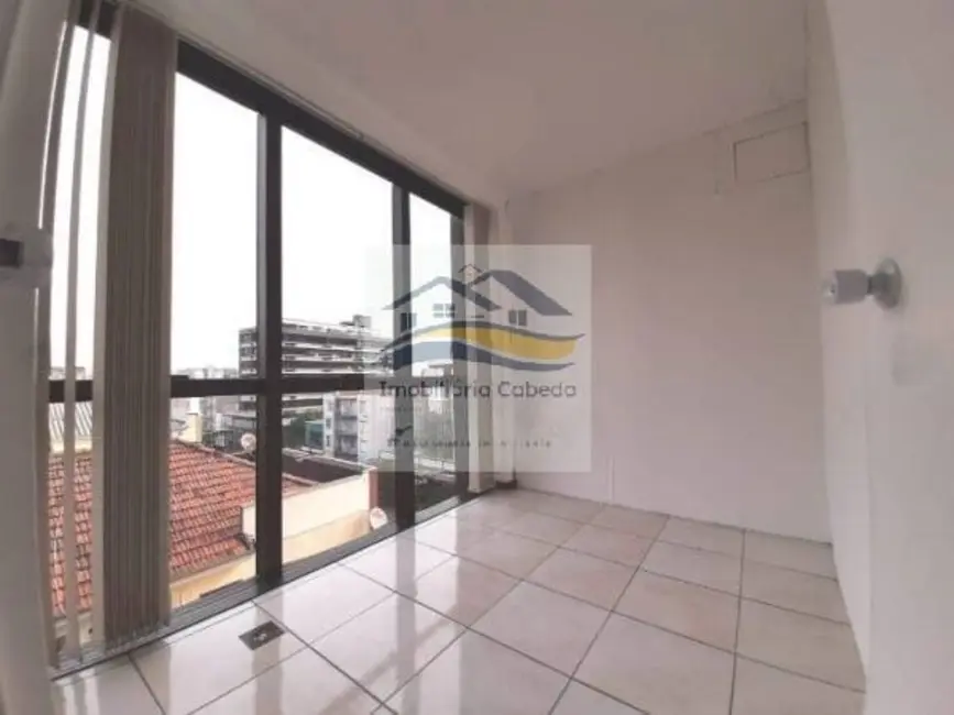 Sala Comercial à venda, 40m2 em São João, Porto Alegre - RS - imagem 5 Foto 5 de Sala Comercial à venda, 40m2 em São João, Porto Alegre - RS