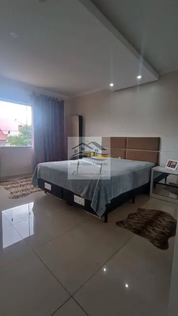 Casa com 3 quartos à venda, 1030m2 em Paraíso, Sapucaia Do Sul - RS - imagem 8 Foto 8 de Casa com 3 quartos à venda, 1030m2 em Paraíso, Sapucaia Do Sul - RS