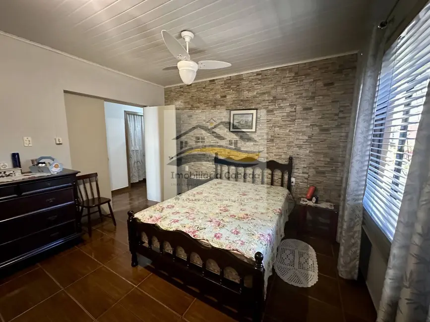 Casa com 3 quartos à venda, 180m2 em Nova Sapucaia, Sapucaia Do Sul - RS - imagem 7 Foto 7 de Casa com 3 quartos à venda, 180m2 em Nova Sapucaia, Sapucaia Do Sul - RS