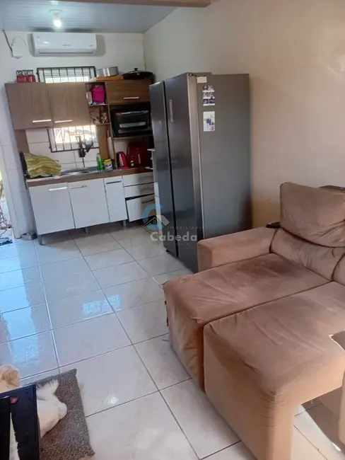 Casa com 1 quarto à venda em Lomba da Palmeira, Sapucaia Do Sul - RS - imagem 5 Foto 5 de Casa com 1 quarto à venda em Lomba da Palmeira, Sapucaia Do Sul - RS