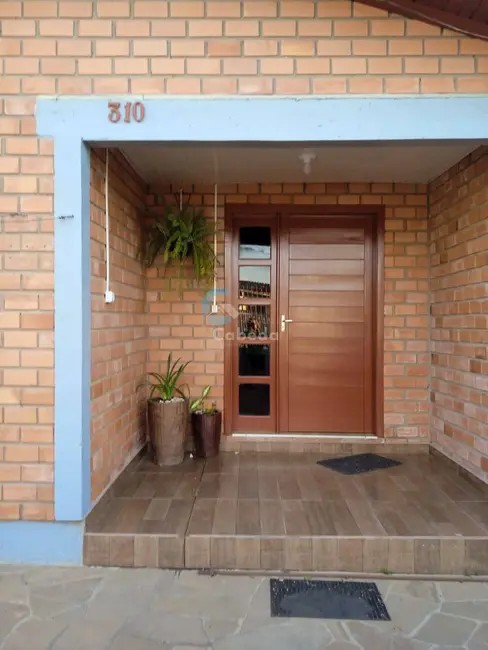 Foto 1 de Casa com 3 quartos à venda, 216m2 em Vicentina, Sao Leopoldo - RS