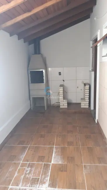 Casa com 2 quartos à venda, 59m2 em Vargas, Sapucaia Do Sul - RS - imagem 3 Foto 3 de Casa com 2 quartos à venda, 59m2 em Vargas, Sapucaia Do Sul - RS