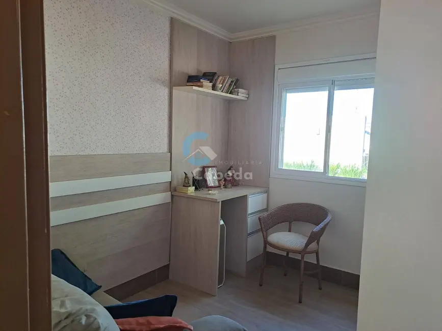 Casa com 2 quartos à venda, 56m2 em Olaria, Canoas - RS - imagem 5 Foto 5 de Casa com 2 quartos à venda, 56m2 em Olaria, Canoas - RS
