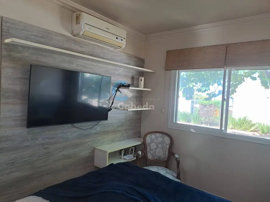 Casa com 2 quartos à venda, 56m2 em Olaria, Canoas - RS - imagem 6 Foto 6 de Casa com 2 quartos à venda, 56m2 em Olaria, Canoas - RS