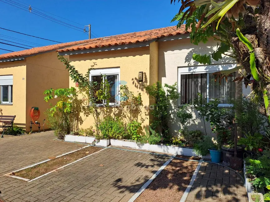 Casa com 2 quartos à venda, 56m2 em Olaria, Canoas - RS - imagem 8 Foto 8 de Casa com 2 quartos à venda, 56m2 em Olaria, Canoas - RS