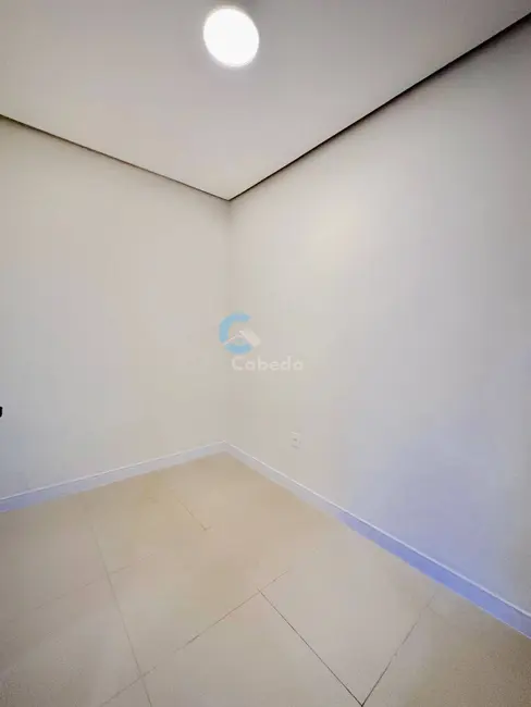 Casa com 2 quartos à venda, 55m2 em Vargas, Sapucaia Do Sul - RS - imagem 8 Foto 8 de Casa com 2 quartos à venda, 55m2 em Vargas, Sapucaia Do Sul - RS