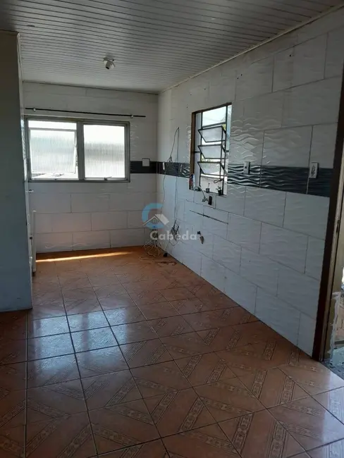 Casa com 4 quartos à venda em Colonial, Sapucaia Do Sul - RS - imagem 4 Foto 4 de Casa com 4 quartos à venda em Colonial, Sapucaia Do Sul - RS