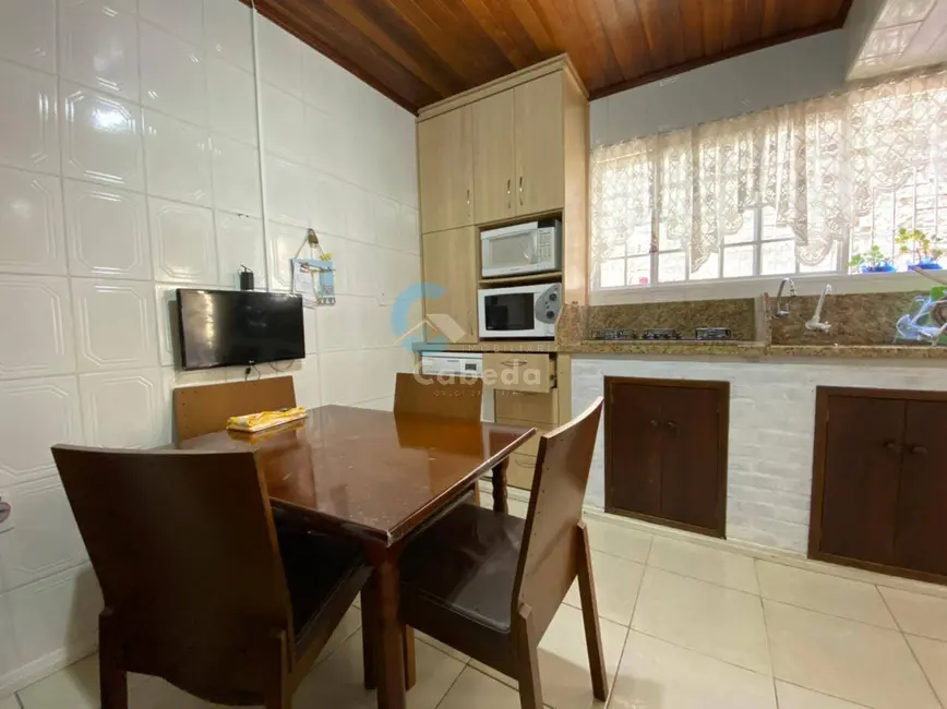 Sobrado com 4 quartos à venda, 200m2 em Nova Sapucaia, Sapucaia Do Sul - RS - imagem 9 Foto 9 de Sobrado com 4 quartos à venda, 200m2 em Nova Sapucaia, Sapucaia Do Sul - RS