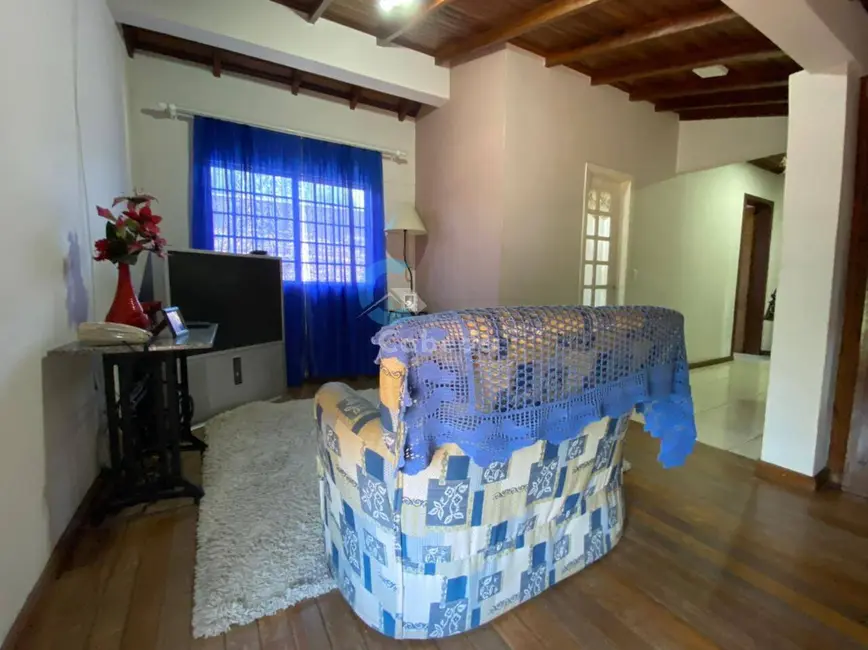 Sobrado com 4 quartos à venda, 200m2 em Nova Sapucaia, Sapucaia Do Sul - RS - imagem 4 Foto 4 de Sobrado com 4 quartos à venda, 200m2 em Nova Sapucaia, Sapucaia Do Sul - RS