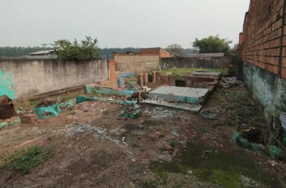 Foto 2 de Terreno / Lote à venda, 300m2 em Santo Inácio, Esteio - RS