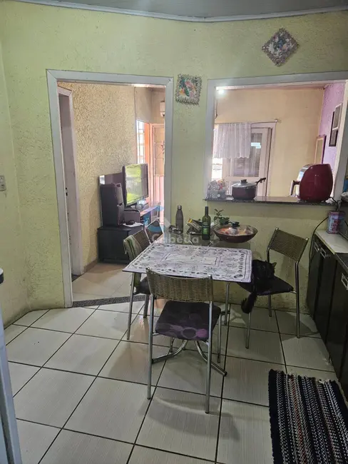 Casa com 2 quartos à venda, 199m2 em Primor, Sapucaia Do Sul - RS - imagem 5 Foto 5 de Casa com 2 quartos à venda, 199m2 em Primor, Sapucaia Do Sul - RS