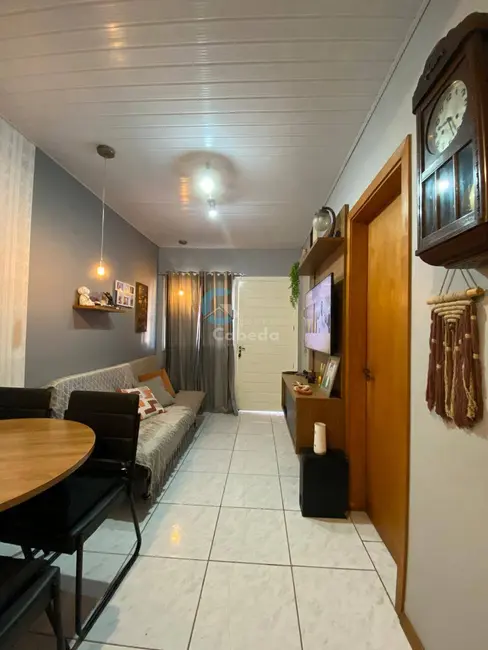 Casa com 2 quartos à venda, 30m2 em Boa Vista, Sapucaia Do Sul - RS - imagem 3 Foto 3 de Casa com 2 quartos à venda, 30m2 em Boa Vista, Sapucaia Do Sul - RS