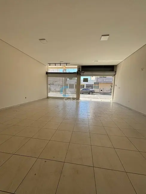 Loja para alugar, 85m2 em Centro, Sapucaia Do Sul - RS - imagem 2 Foto 2 de Loja para alugar, 85m2 em Centro, Sapucaia Do Sul - RS