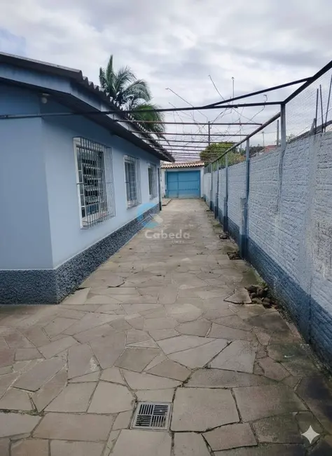 Foto 2 de Casa à venda, 300m2 em Dihel, Sapucaia Do Sul - RS