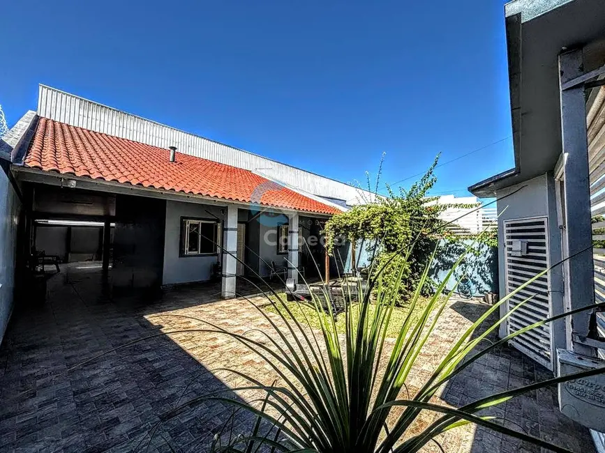 Foto 2 de Casa com 2 quartos à venda, 350m2 em Colonial, Sapucaia Do Sul - RS