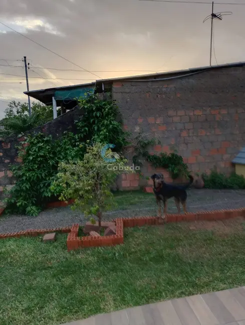 Casa com 1 quarto à venda, 720m2 em Vargas, Sapucaia Do Sul - RS - imagem 2 Foto 2 de Casa com 1 quarto à venda, 720m2 em Vargas, Sapucaia Do Sul - RS