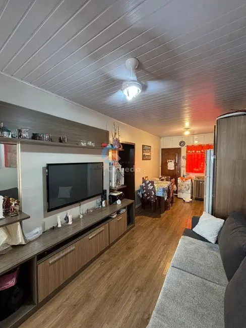 Casa com 2 quartos à venda, 78m2 em Pasqualini, Sapucaia Do Sul - RS - imagem 5 Foto 5 de Casa com 2 quartos à venda, 78m2 em Pasqualini, Sapucaia Do Sul - RS