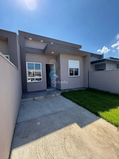 Casa com 2 quartos à venda, 59m2 em Pasqualini, Sapucaia Do Sul - RS - imagem 1 Foto 1 de Casa com 2 quartos à venda, 59m2 em Pasqualini, Sapucaia Do Sul - RS