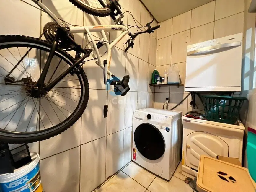Foto 8 de Casa com 2 quartos à venda, 84m2 em Ipiranga, Sapucaia Do Sul - RS