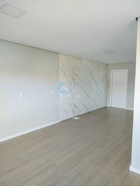 Foto 2 de Casa com 2 quartos à venda, 50m2 em Lomba da Palmeira, Sapucaia Do Sul - RS