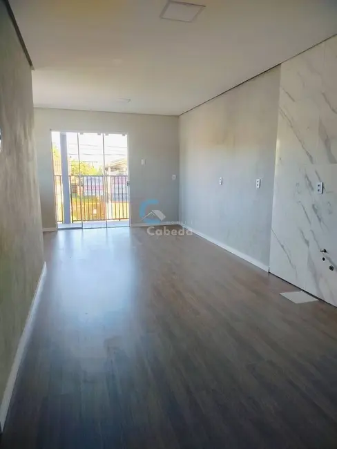 Foto 1 de Casa com 2 quartos à venda, 50m2 em Lomba da Palmeira, Sapucaia Do Sul - RS